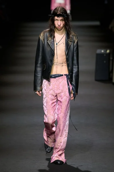 Look 4